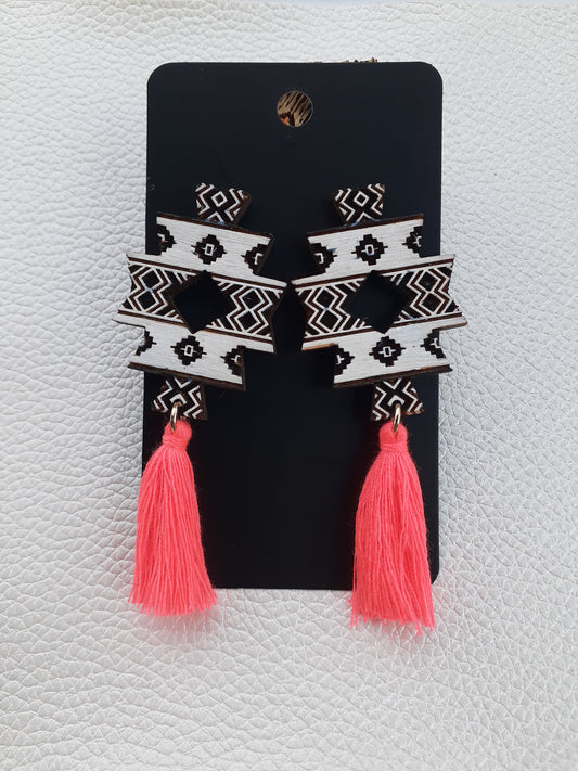 Aztec Wood Tassle Set
